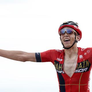 Le belge Dylan Teuns remporte la 6e étape du tour de France. [EPA-Keystone - Yoan Valat]