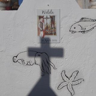 Une tombe dans un cimetière à Lampedusa. [France Inter - Julie Piétri]