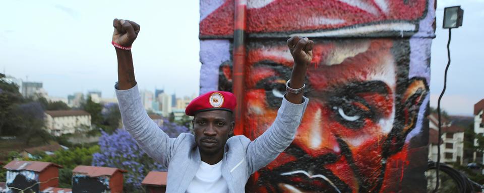 Bobi Wine rappeur et député au parlement Ougandais. [Keystone/AP - Brian Inganga]