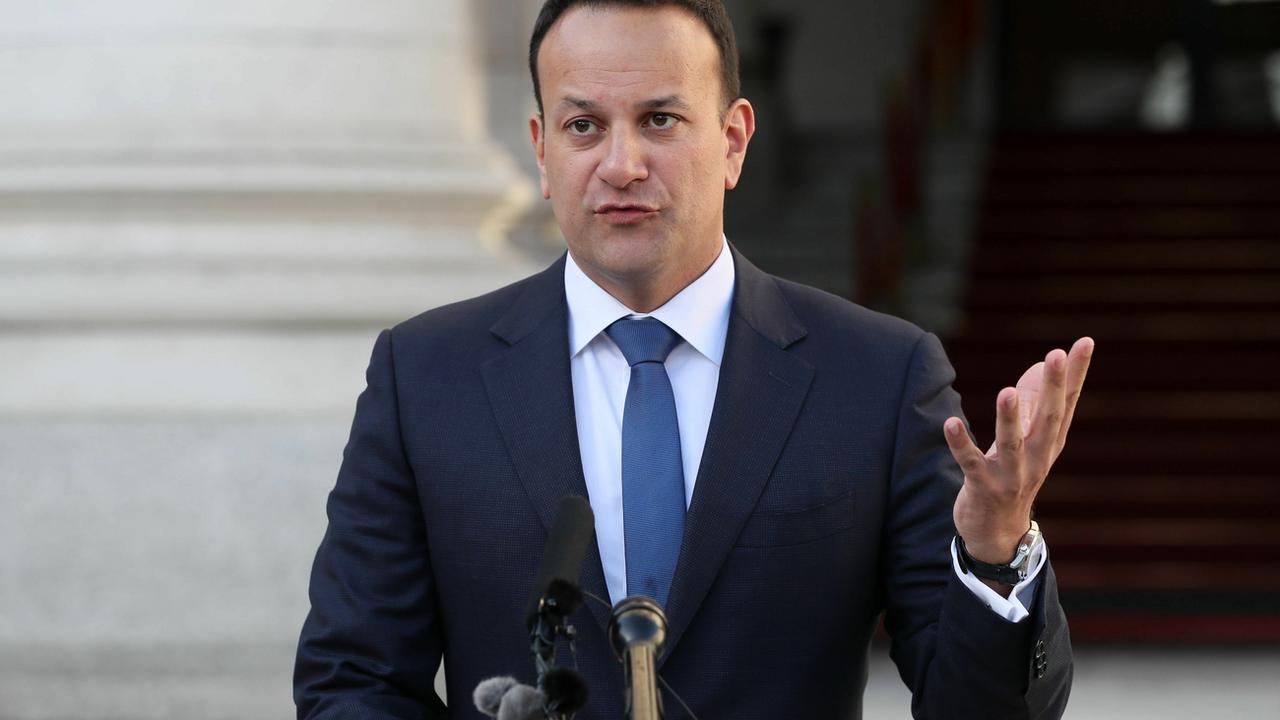 Le Premier ministre irlandais rejette l’appel de Theresa May à rouvrir les négociations. [Keystone/AP - Brian Lawless]