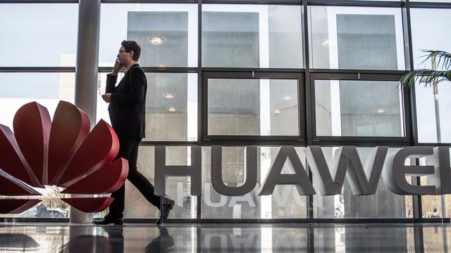 Les Etats-Unis inculpent Huawei de vol de technologies et violation de sanctions. [Keystone - Ole Spata]