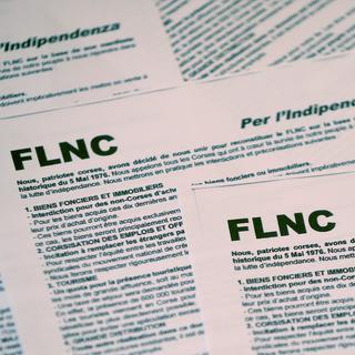 Cinq hommes masqués ont distribué le manifeste de reconstitution du FLNC. [AFP - Pascal Pochard-Casabianca]