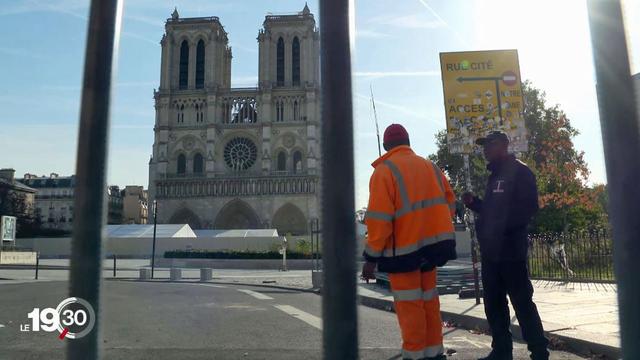 Six mois après le sinistre, le ministre français de la Culture Franck assure que toutes les protections nécessaires sont désormais prises. [RTS]