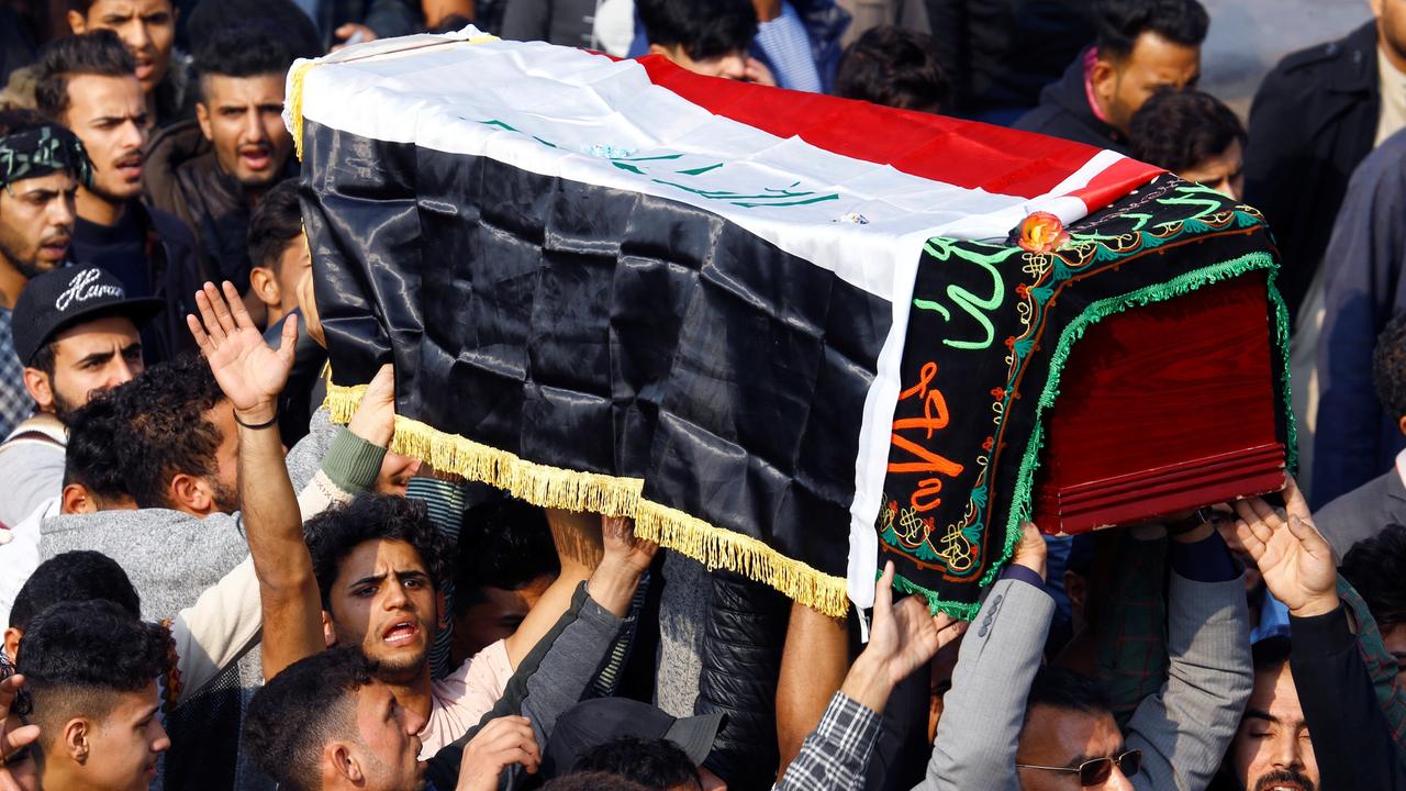 Les funérailles des victimes des affrontements se sont multipliées ces derniers jour en Irak. Ici, le 30 novembre à Najaf, dans le sud du pays. [Reuters - Alaa al-Marjani]