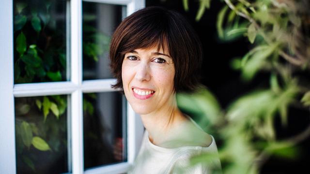 L'écrivaine française Laetitia Colombani, également scénariste, réalisatrice et comédienne, ici le 31 mai 2017 à Paris. [Getty Images]