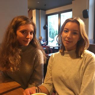 Magdalena et Adriana, étudiantes à Varsovie. [RTS - Céline Tzaud]
