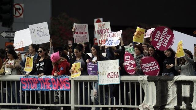 Manifestations aux Etats-Unis contre l'offensive anti-avortement. [Keystone - Marcio Jose Sanchez]