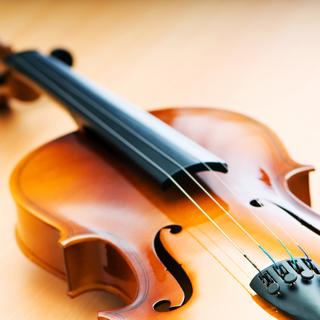 Un violon.
Elnur_
Depositphotos [Depositphotos - Elnur_]