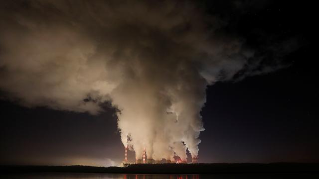 L'usine électrique fonctionnant au charbon de Belchatow, en Pologne. [Reuters - Kacper Pempel]