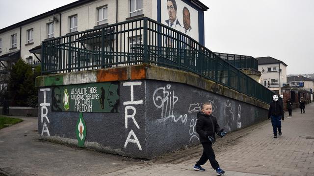 Un graffiti pro-IRA à Londonderry en Irlande du Nord. [EPA/Keystone - Neil Hall]