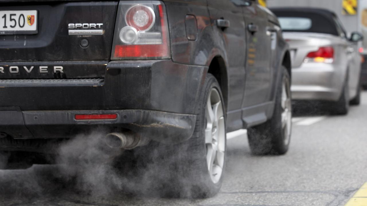 La tendance à la baisse des émissions de CO2 des véhicules neufs s'est inversée. [Keystone - Salvatore Di Nolfi]