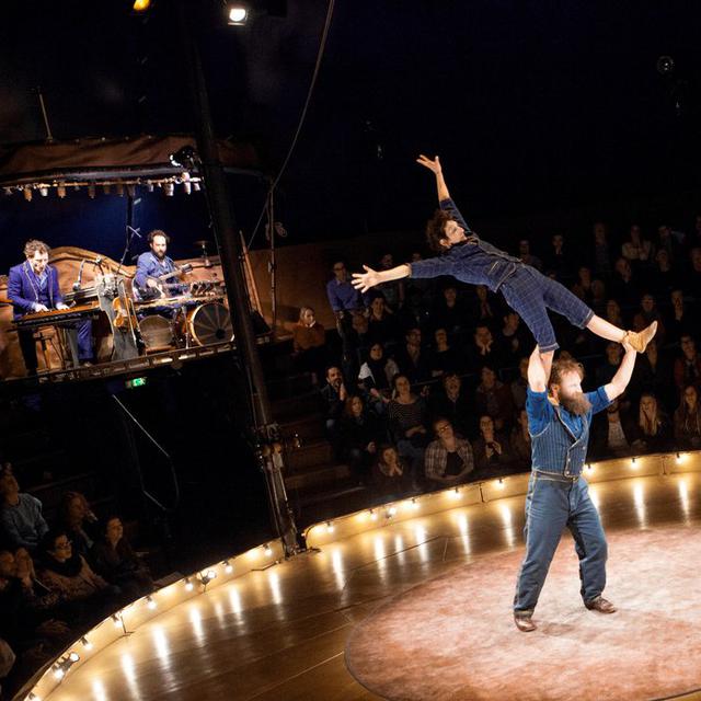 "Campana", un spectacle du Cirque Trottola. [festivalcite.ch - Philippe Laurençon]