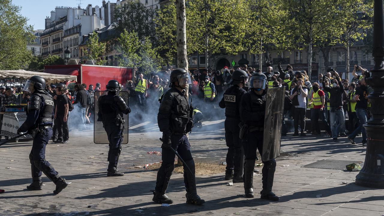 Les policiers ont fait face à des slogans "Suicidez-vous" samedi lors de l'acte 23 des "gilets jaunes". [AFP - Samuel Boivin]