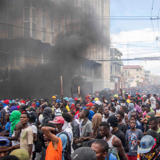 Haïti est paralysé par des manifestations populaires qui réclament la démission du président [Keystone/EPA - Jean Marc Hervé Abelard]