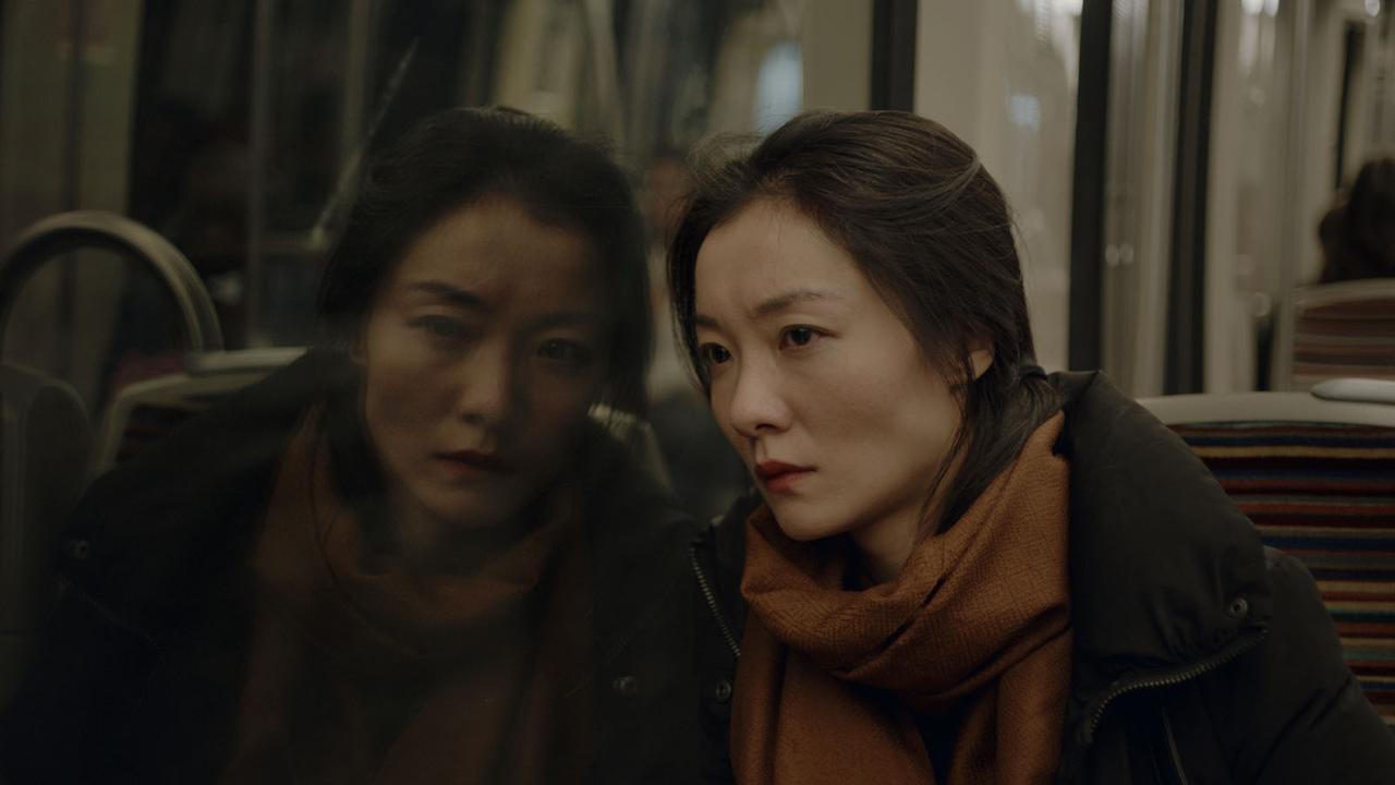 Une scène du film "Les Fleurs amères" de Olivier Meys avec Qi Xi. [Urban Distribution]