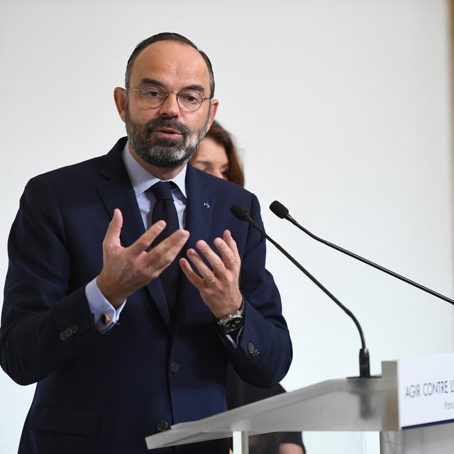 Le Premier ministre Edouard Philippe présente le plan contre les féminicides. [Keystone - EPA/Stéphane de Sakutin]