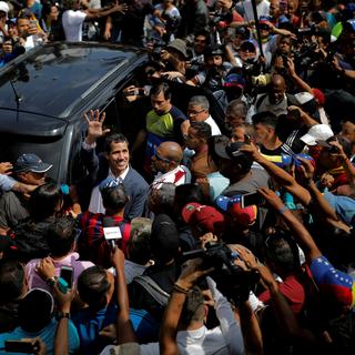 Au Venezuela, Juan Guaido qui s'est autoproclamé président, pourrait bien être reconnu lundi par plusieurs pays européens après le rejet par Nicolas Maduro de l'ultimatum qu'ils avaient lancé. [Carlos Barria]