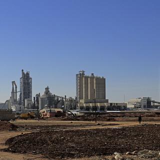 L'usine Lafarge de Jalabyia en Syrie. [AFP - Delil souleiman]