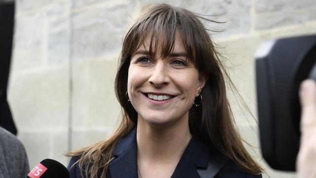 Rebecca Ruiz remporte le premier tour de l'élection complémentaire au Conseil d'Etat vaudois avec 46,6% des suffrages. [Keystone - Laurent Gillieron]