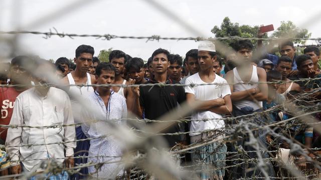 Des réfugiés Rohingyas à la frontière du no man's land entre le Bengladesh et la Birmanie. [EPA/Keystone - Nyein Chan Naing]