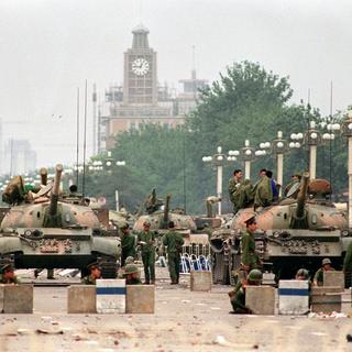 Des chars sur la place Tienanmen le 6 juin 1989. [AFP - Manuel Ceneta]