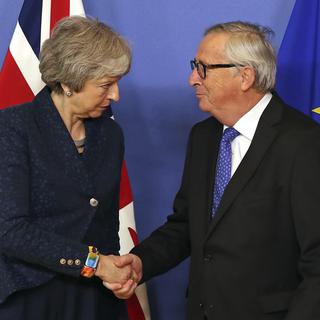 Jean-Claude Juncker a accueilli Theresa May à Bruxelles pour tenter de trouver un nouveau compromis sur le Brexit, le 7 février 2019. [Keystone - Francisco Seco]