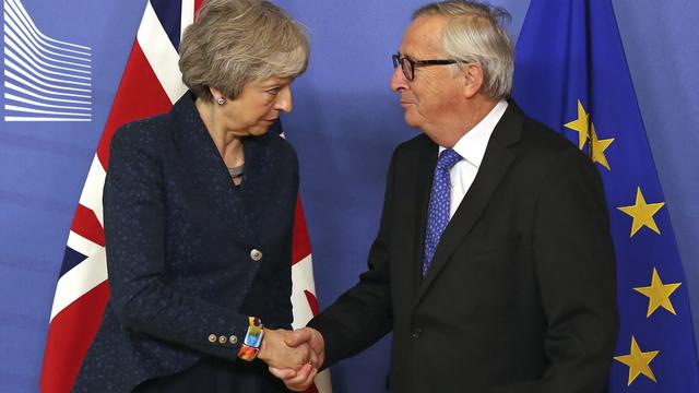 Jean-Claude Juncker a accueilli Theresa May à Bruxelles pour tenter de trouver un nouveau compromis sur le Brexit, le 7 février 2019. [Keystone - Francisco Seco]