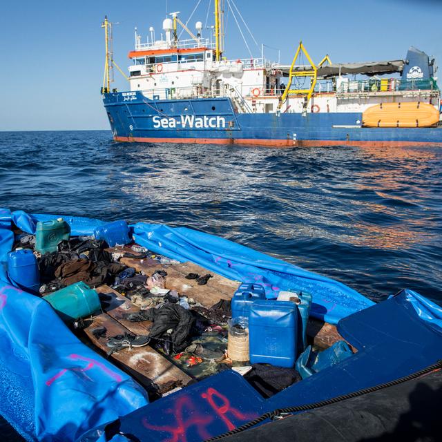 Le Sea-Watch 3 a porté secours à l'embarcation en difficulté en Méditerranée centrale. [AFP - Federico Scoppa]