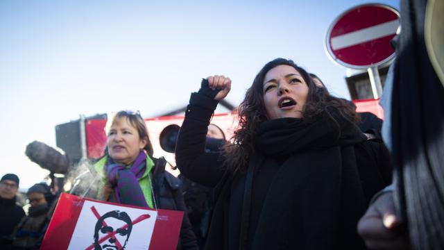 Tamara Funiciello manifestait au WEF à Davos, en janvier 2019. [Keystone - Gian Ehrenzeller]