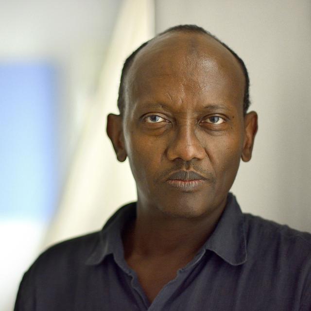 Portrait du romancier Abourahman Waberi. [Leemage/AFP - Francesco Gattoni]