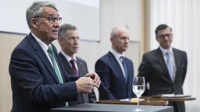 Le président de La Poste et les patrons de ses filiales devant la presse à Berne, 07.03.2019. [Keystone - Alessandro della Valle]