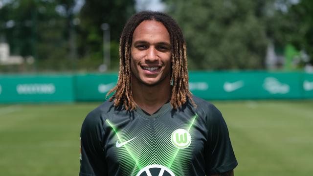 Kevin Mbabu découvrira la Bundesliga ce week-end avec ses nouvelles couleurs. [AFP - Peter Steffen]