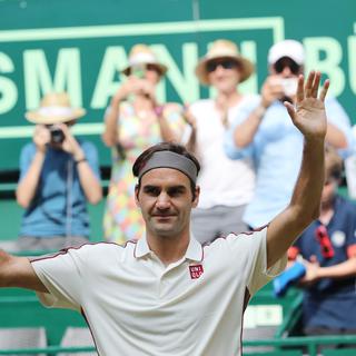 Federer vise dimanche un 10e titre sur gazon allemand. [Keystone - Focke Strangmann]
