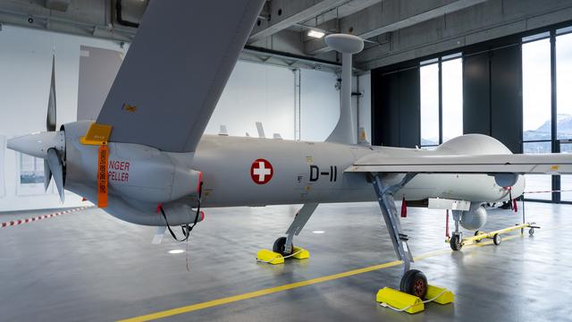 Le nouveau drone Hermes 900 HFE du fabricant israélien Elbit Systems, photographié le 9 décembre 2019 à l'aérodrome militaire d'Emmen (LU). [Keystone - Georgios Kefalas]