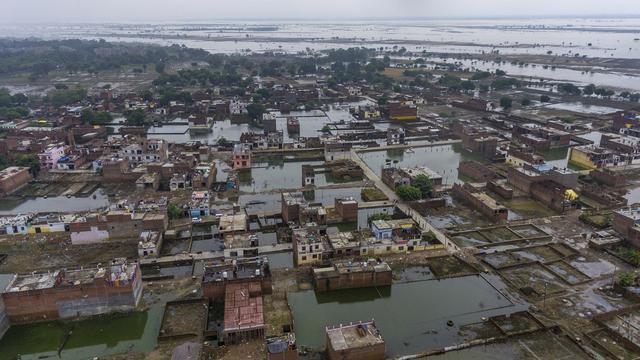 D'importantes inondations à Payagraj, dans l'Uttar Pradesh. Le 28 septembre 2019. [Keystone/ap photo - Rajesh Kumar Singh]