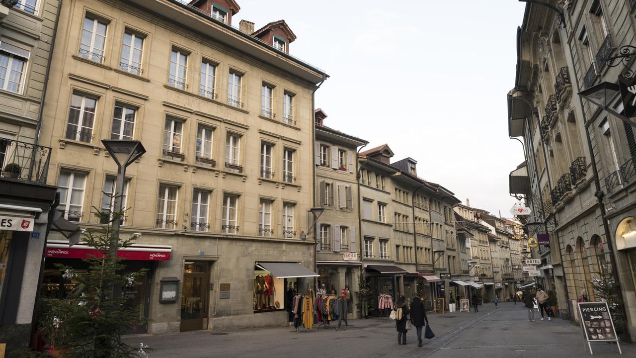 Fribourg pourra étendre les heures d'ouverture des commerces en Vieille-Ville. [Keystone - Adrien Perritaz]