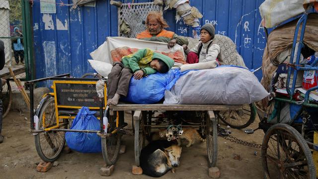 Le parti indien du Congrès promet 1000 francs aux plus pauvres, s'il est élu. [Keystone - AP Photo/Altaf Qadri]