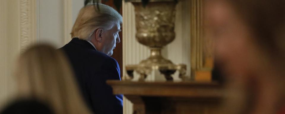 President Donald Trump walks from the East Room after news conference with Finnish President Sauli Niinisto at the White House in Washington, Wednesday, Oct. 2, 2019. (AP Photo/Carolyn Kaster) [AP Photo/Keystone - Carolyn Kaster]