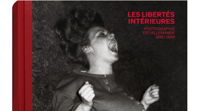 "Les libertés intérieures. Photographie est-allemande 1980-1989" (Editions Xavier Barral), dirigé par Sonia Voss. [exb.fr]