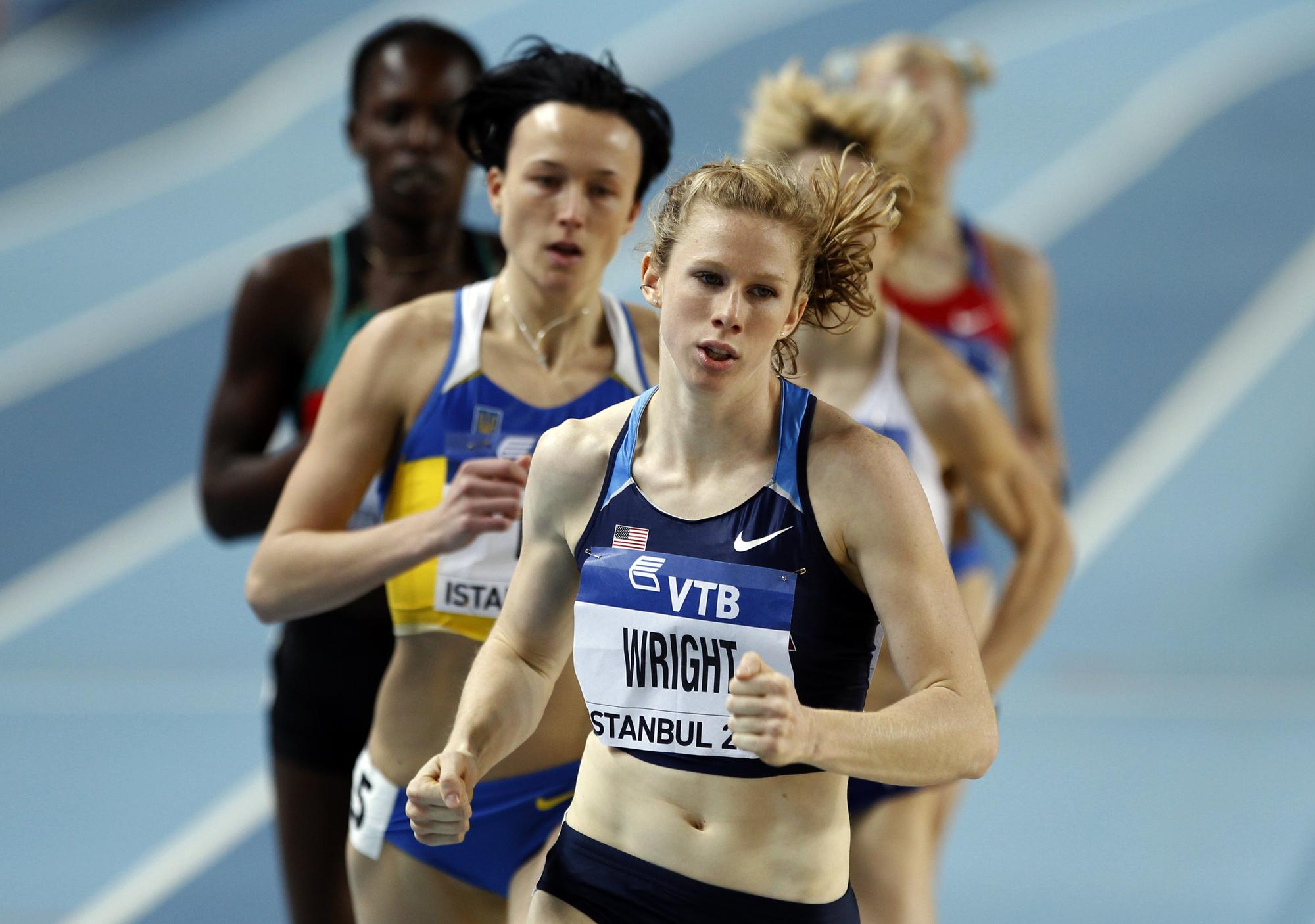Phoebe Wright en train de courir le 800 mètres féminin à Istanbul en mars 2012. [Reuters - Murad Sezer]