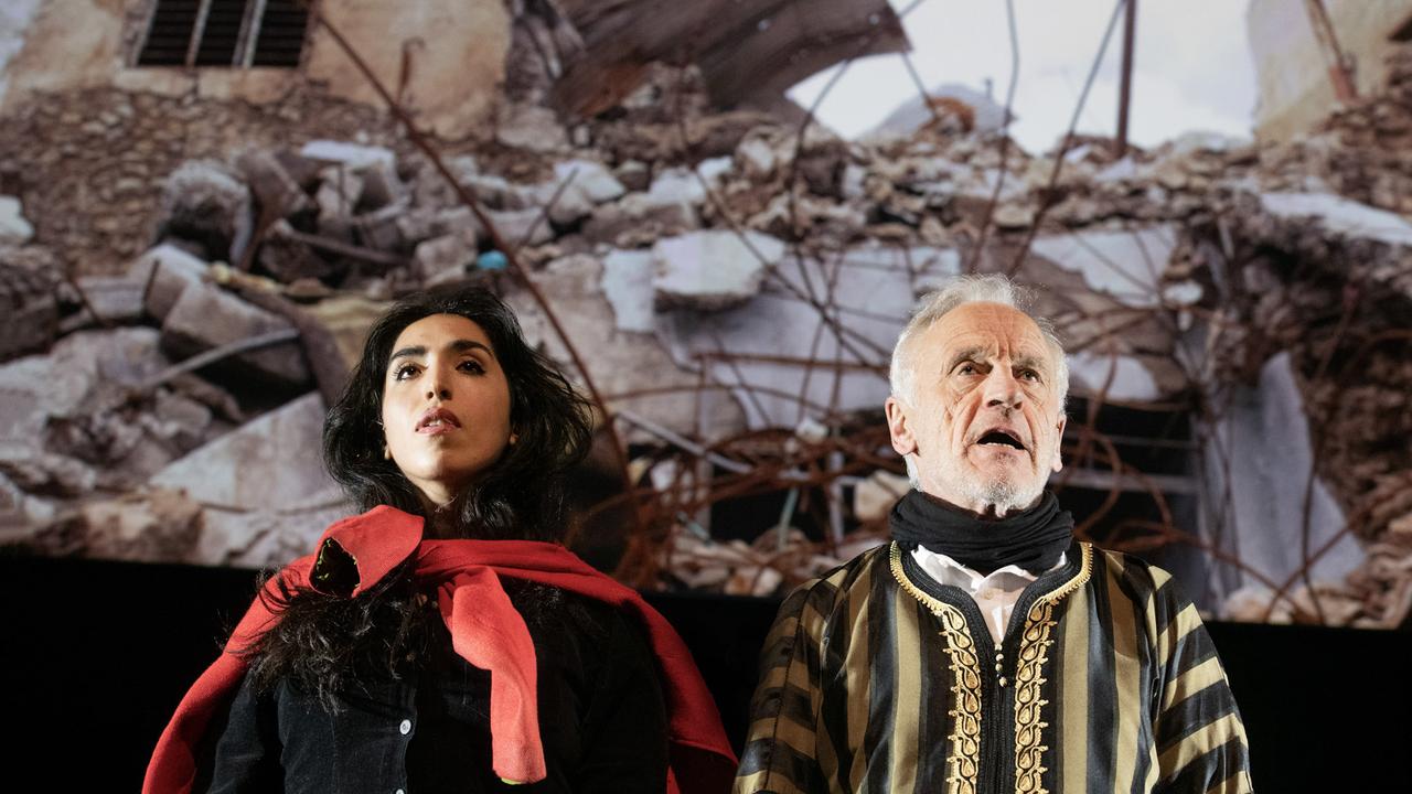 Une scène du spectacle "Orestes in Mosul" de Milo Rau. [Fred Debrock]