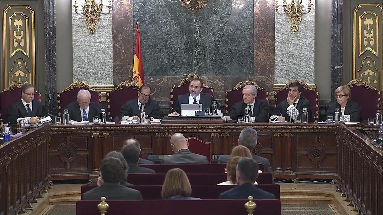 Après quatre mois d'audience, le procès historique de douze indépendantistes catalans touche à sa fin. [Keystone - Spanish Supreme Court handout]