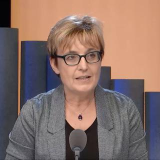 Brigitte Crottaz, conseillère nationale socialiste et médecin, et réaction de Philippe Nantermod, conseiller national PLR. [RTS]