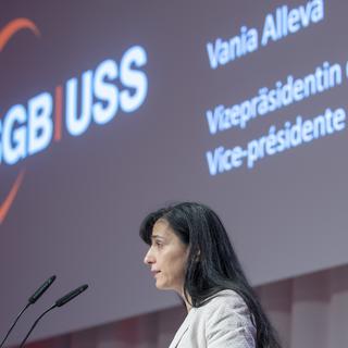 Vania Alleva, vice-présidente de l'USS et présidente d'UNIA, le 1 décembre 2018, à Berne. [Keystone - Marcel Bieri]