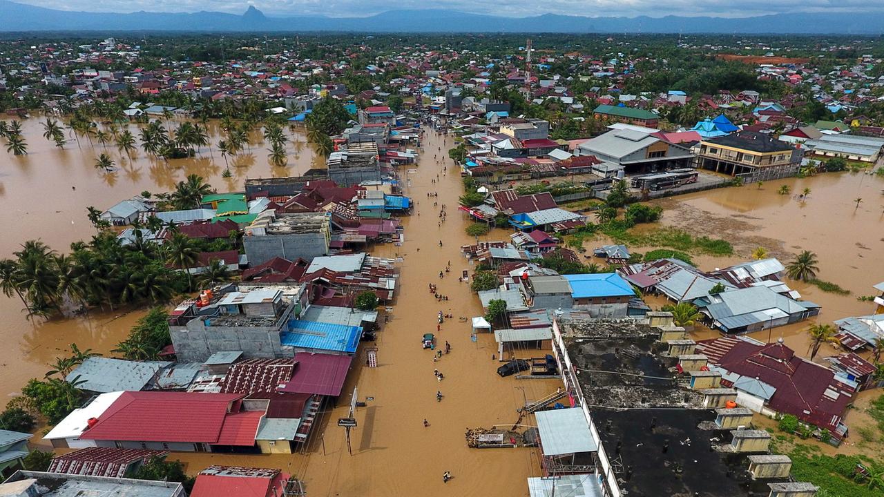 Quartiers inondés à Bangkulu, sur l'île indonésienne de Sumatra, 28.04.2019. [EPA/Keystone - Diva Marha]