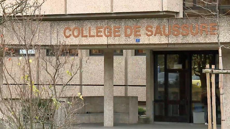 L'entrée du collège de Saussure à Genève. [RTS]