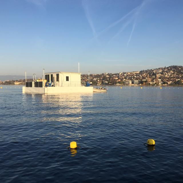 LéXPLORE, un laboratoire flottant pour étudier l'écosystème du lac Léman. [RTS - Tania Barril]