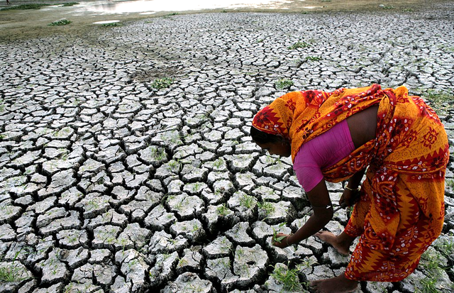 Le réchauffement provoque événements climatiques extrêmes comme des sécheresses. [EPA/Keystone - Piyal Adhikary]