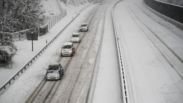 L'autoroute A2 vendredi aux alentours du tunnel du Monte Ceneri. [Keystone/Ti-Press - Samuel Golay]