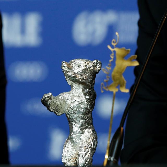 Les "Ours d'argent" des meilleures performances dans un rôle principal et secondaire seront désormais non genrés. [Anadolu Agency via AFP - Abdulhamid Hosbas]